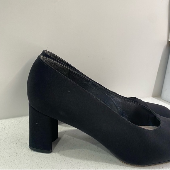 Stuart Weitzman Black Women’s Pump Heels 6 - Picture 2 of 10